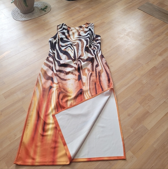 MAXI DRESS - Picture 4 of 5